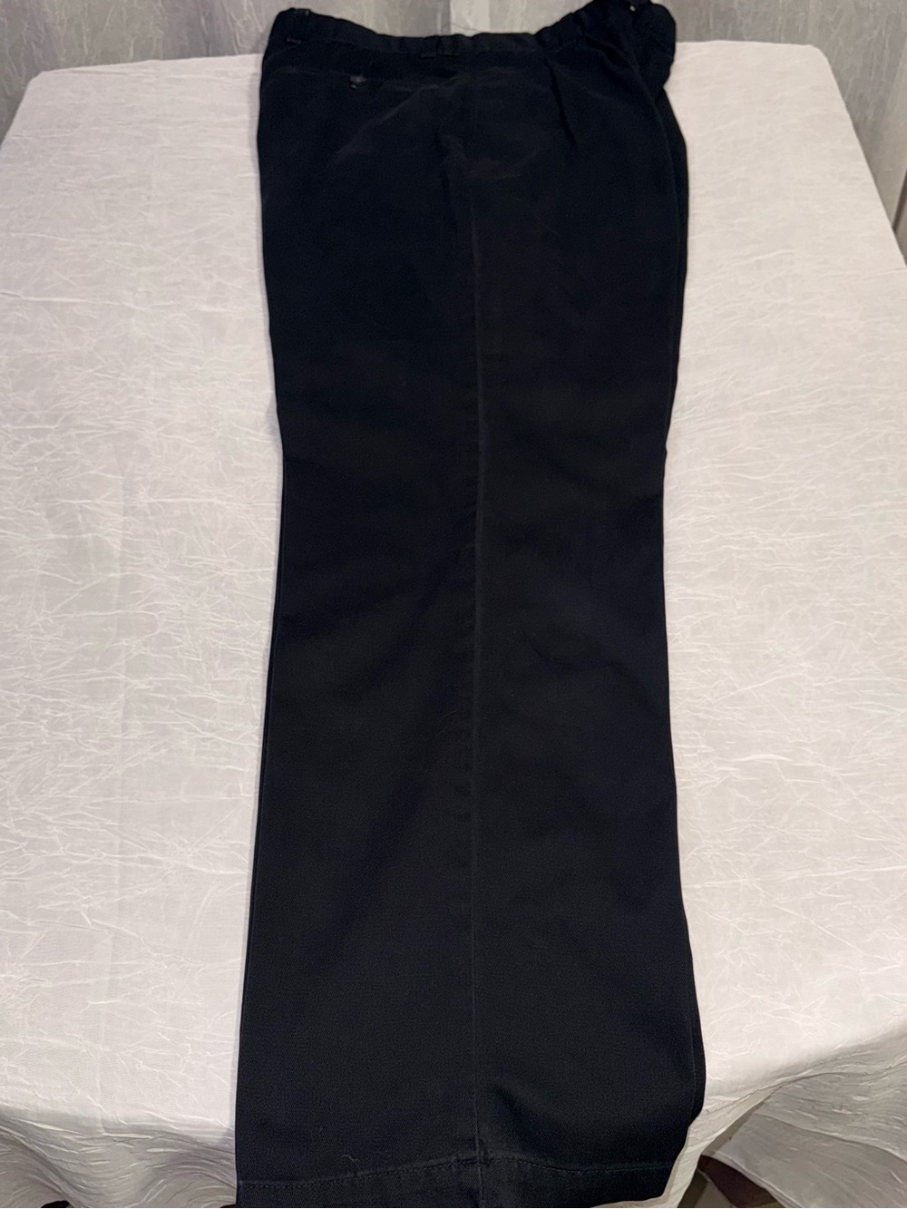 Dockers Men’s 34x30 Black Pleated 100% Cotton Classic Fit Pants